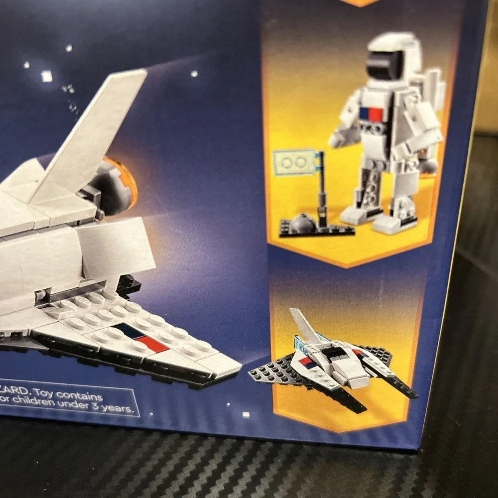 LEGO CREATOR: Space Shuttle (31134)‎